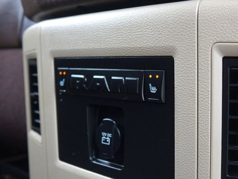 Used 2017 RAM 2500 Longhorn w/ Convenience Group AWD/4WD image 40