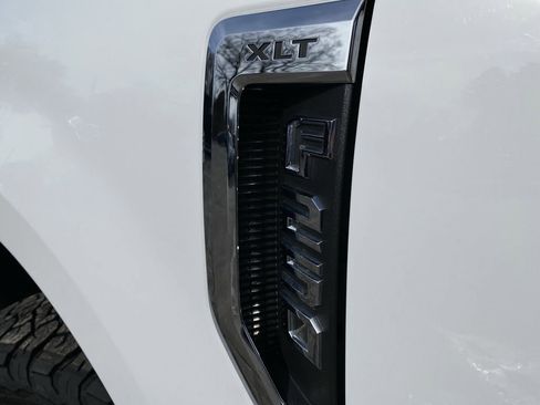 Used 2018 Ford F250 XLT image 44