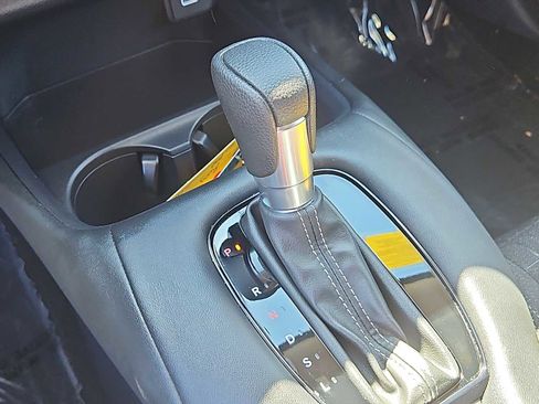 Used 2024 Honda HR-V LX image 22