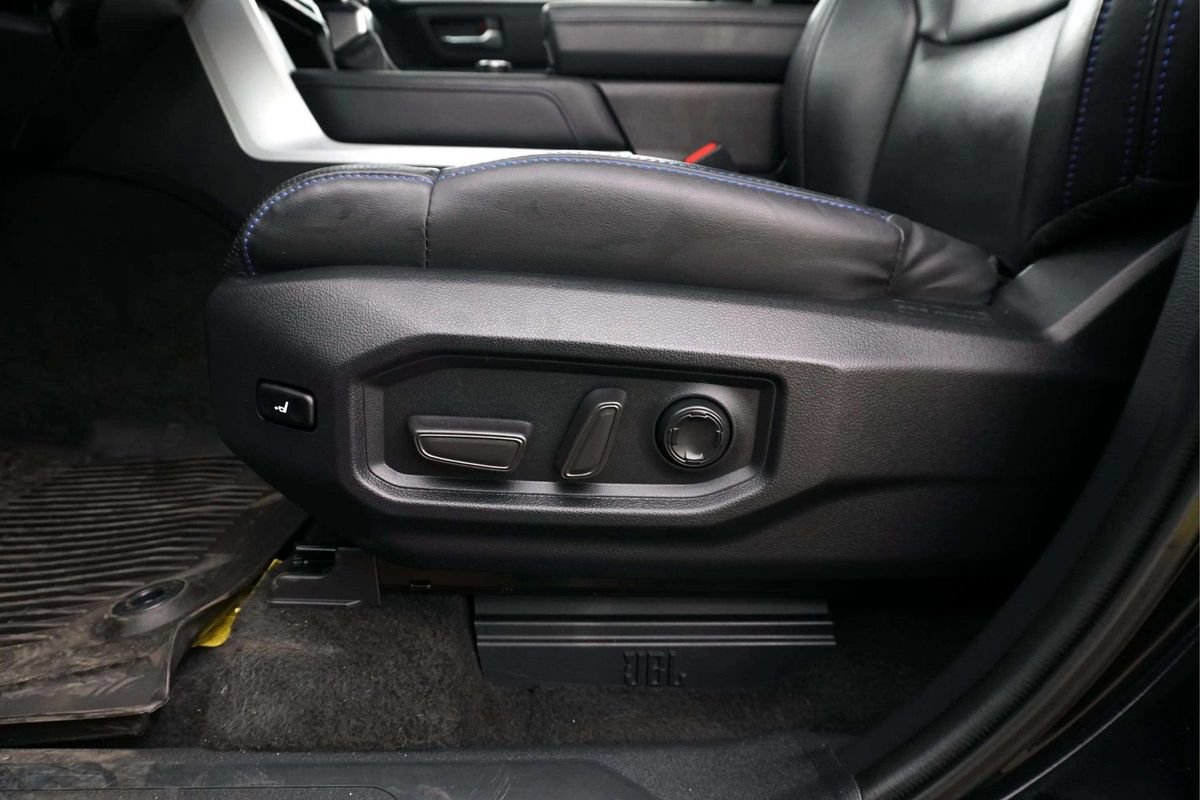 Used 2024 Toyota Tundra Platinum AWD/4WD image 15