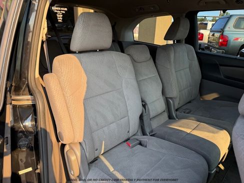 Used 2016 Honda Odyssey EX image 19