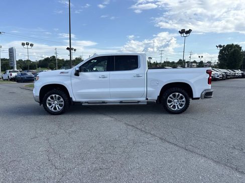 Used 2026 Chevrolet Silverado 1500 LTZ w/ LTZ Premium Package AWD/4WD image 8