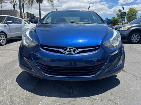 Used 2016 Hyundai Elantra SE FWD image 2