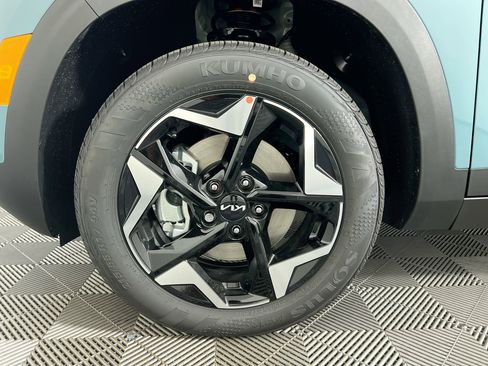 Certified 2025 Kia Seltos S AWD/4WD image 13