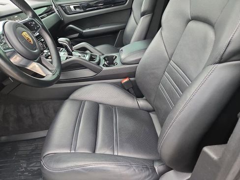 Used 2022 Porsche Cayenne S AWD/4WD image 14