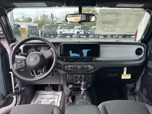 New 2026 Jeep Gladiator Sport image 7