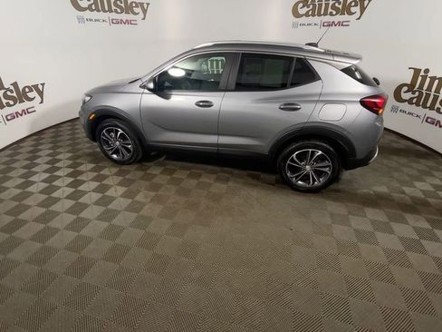 Used 2023 Buick Encore GX Select w/ Safety Package II FWD image 5