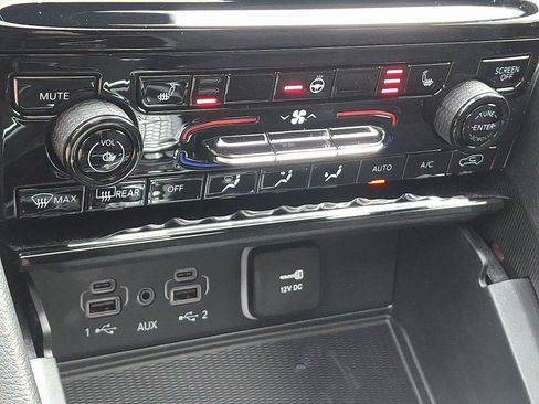 New 2025 Jeep Grand Cherokee L Laredo w/ Luxury Tech Group I image 11