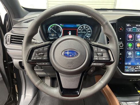 Used 2025 Subaru Forester Touring AWD/4WD image 16