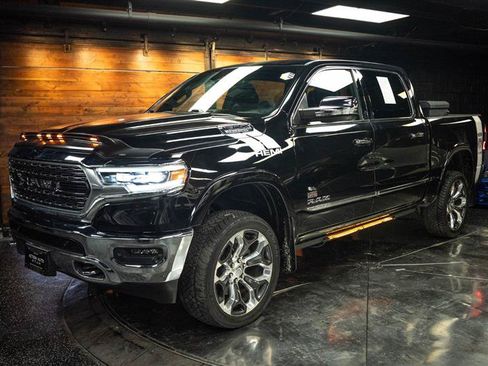 Used 2022 RAM 1500 Limited AWD/4WD image 2