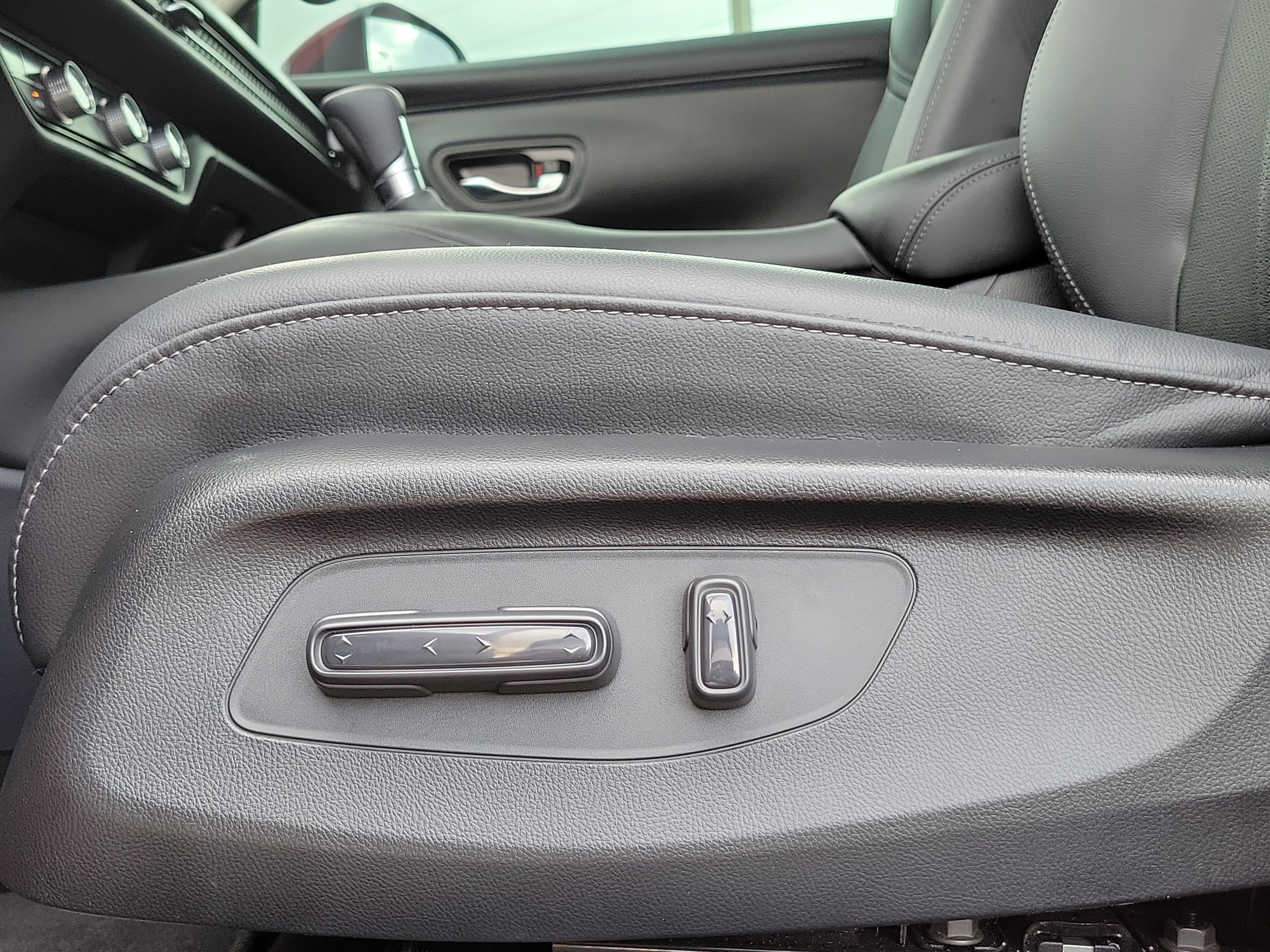 Used 2024 Honda HR-V EX-L image 17