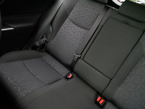 Used 2020 Toyota RAV4 XLE w/ Convenience Package AWD/4WD image 12