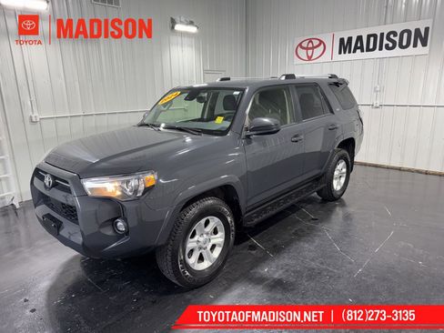 Used 2024 Toyota 4Runner SR5 image 1