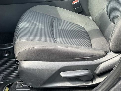 Used 2024 Toyota RAV4 LE AWD/4WD image 17
