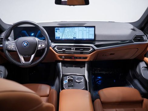 Used 2023 BMW i4 eDrive35 w/ Premium Package RWD image 13