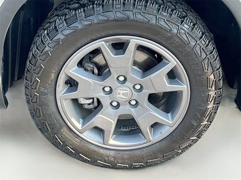 Used 2024 Honda Passport TrailSport image 32