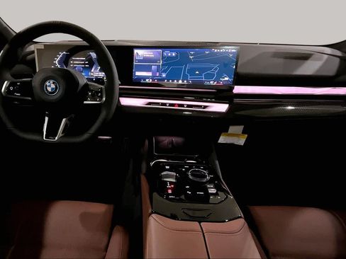 New 2027 BMW 550e xDrive w/ Premium Package AWD/4WD image 7