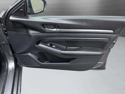 Used 2021 Nissan Altima 2.5 SV image 26