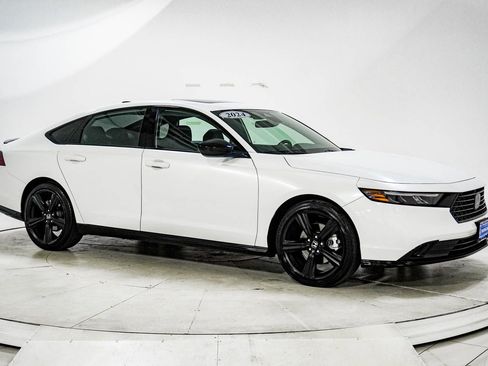 Used 2024 Honda Accord Sport image 12