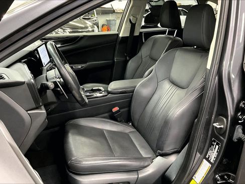 Used 2024 Lexus NX 250 image 7