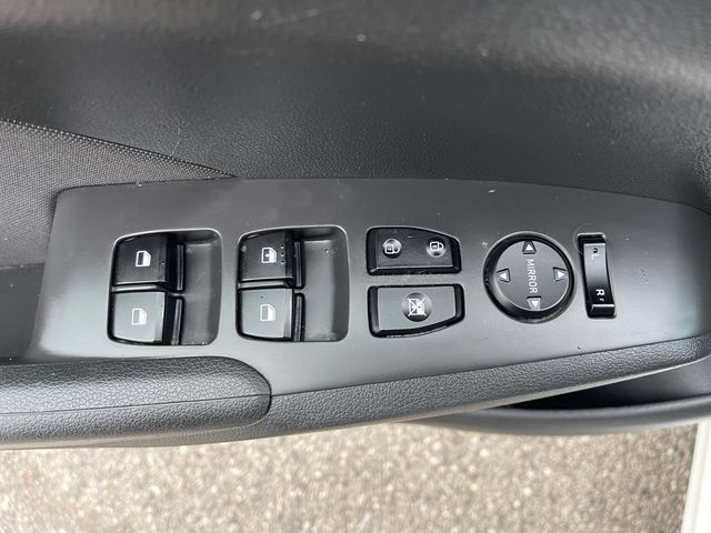 Used 2020 Hyundai Accent SE FWD image 26