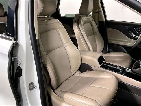 Used 2022 Lincoln Corsair FWD w/ Equipment Group 101A image 7