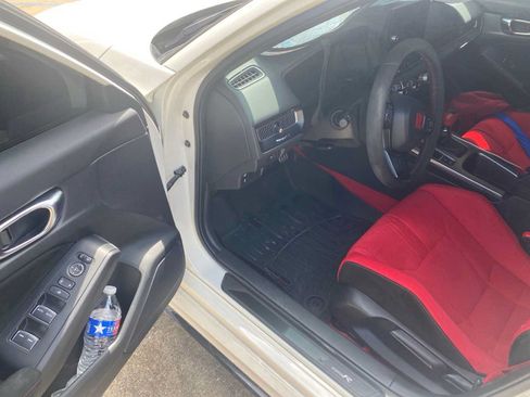 Used 2024 Honda Civic Type R image 5