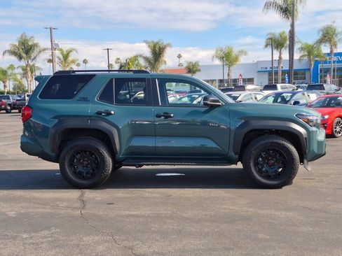 Used 2025 Toyota 4Runner TRD Off-Road Premium image 4