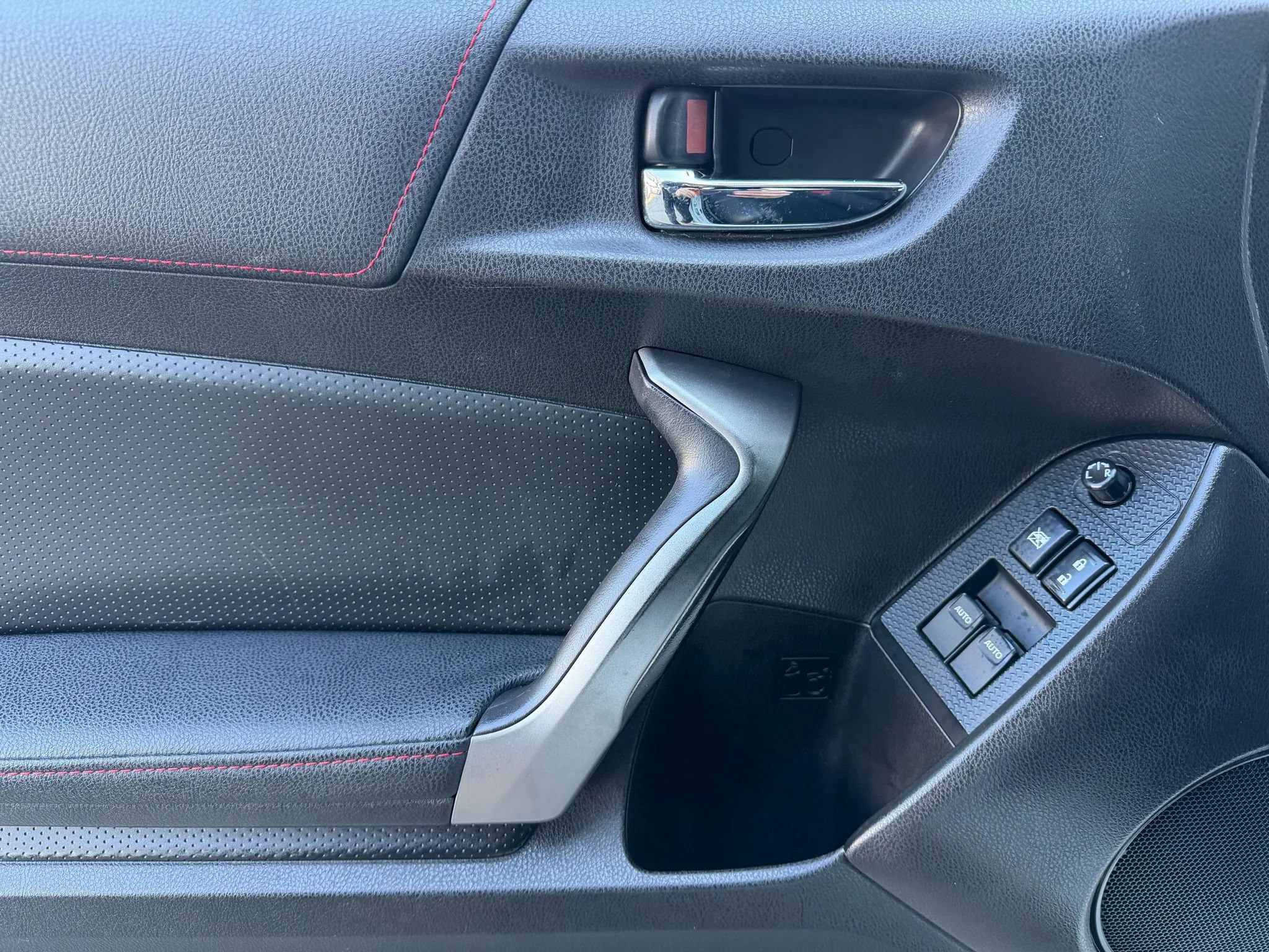 Used 2013 Scion FR-S RWD image 9