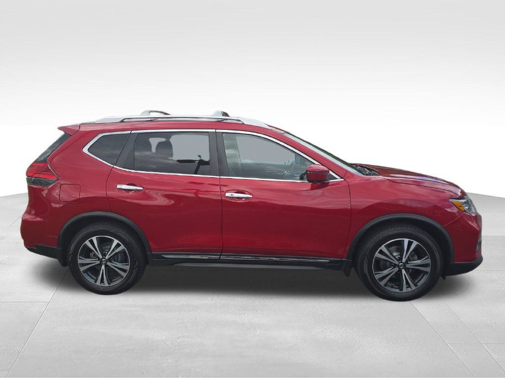 Used 2017 Nissan Rogue SL w/ SL Premium Package FWD image 6