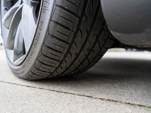 Used 2015 Tesla Model S P85D image 29