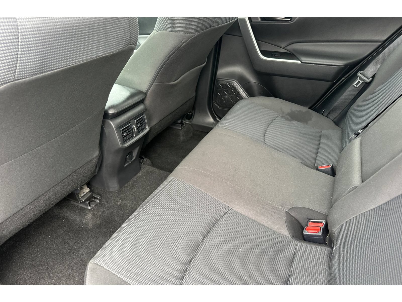 Used 2025 Toyota RAV4 LE AWD/4WD image 13
