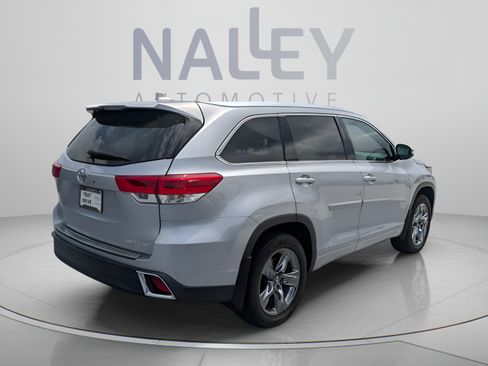 Used 2018 Toyota Highlander Limited Platinum AWD/4WD image 5
