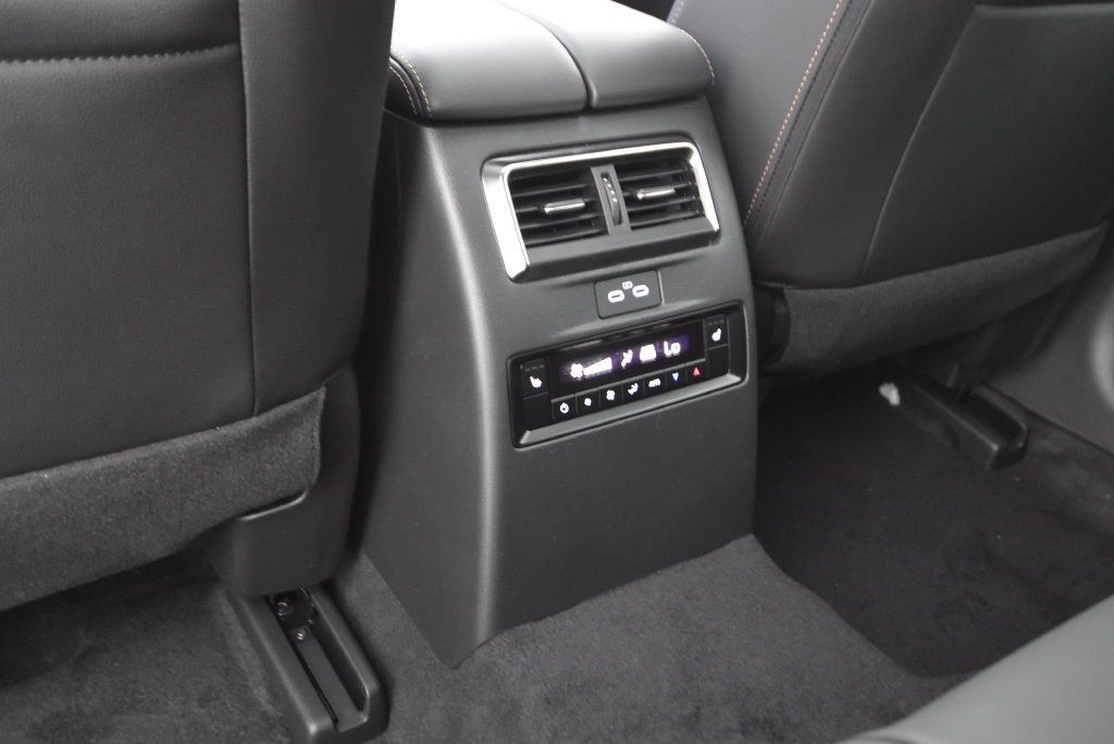 New 2026 MAZDA CX-90 3.3 Turbo w/ Preferred Package AWD/4WD image 28