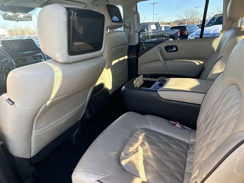 Used 2023 Nissan Armada Platinum w/ Captain's Chairs Package image 22