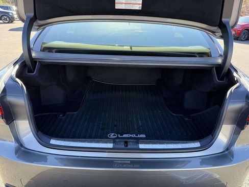 Used 2022 Lexus LS 500 AWD image 27