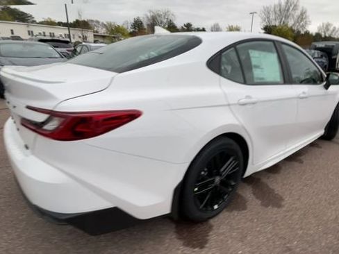 New 2026 Toyota Camry SE FWD image 2