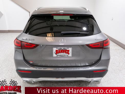 Used 2022 Mercedes-Benz GLA 250 4MATIC w/ Premium Package Lite image 4