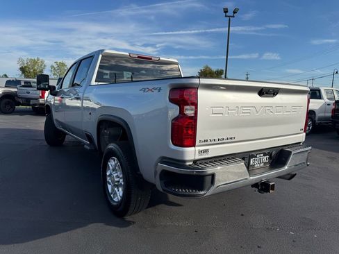Used 2022 Chevrolet Silverado 3500 LT w/ Remote Start Package image 7