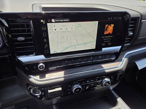 New 2025 GMC Sierra 1500 SLT w/ SLT Premium Package image 12