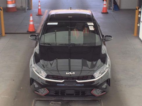 Used 2023 Kia Forte GT-Line w/ GT-Line Premium Package image 2