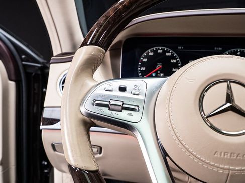Used 2018 Mercedes-Benz Maybach S 560 4MATIC image 36