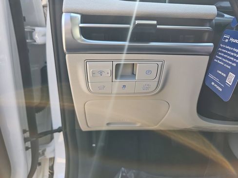 New 2026 Hyundai Tucson Limited image 27