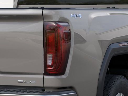 New 2026 GMC Sierra 2500 SLE image 12