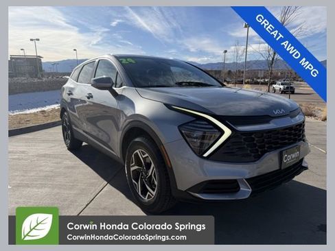 Used 2024 Kia Sportage LX image 1