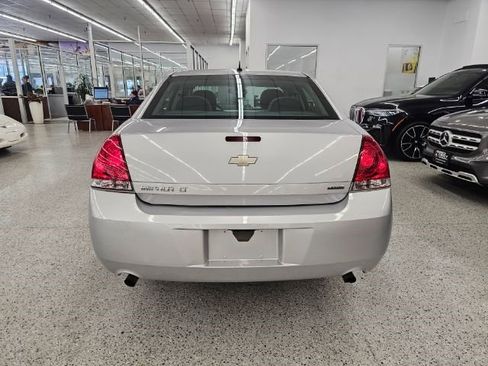 Used 2014 Chevrolet Impala LT w/ LT Sunroof Package image 5