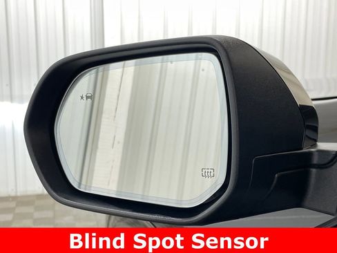 Certified 2024 Chevrolet Traverse RS image 40