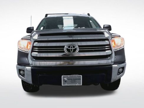 Used 2017 Toyota Tundra SR5 w/ TRD Off Road Package image 14