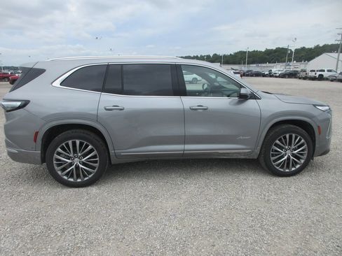 New 2026 Buick Enclave Avenir w/ Super Cruise Package AWD/4WD image 3