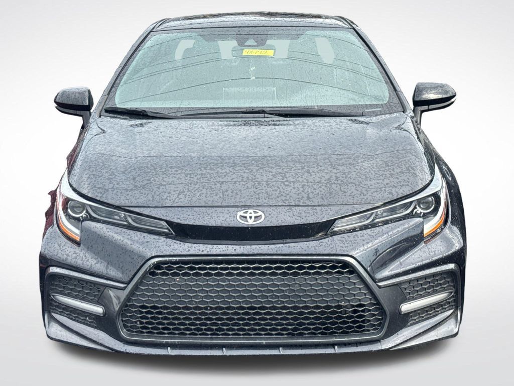 Used 2020 Toyota Corolla XSE FWD image 3